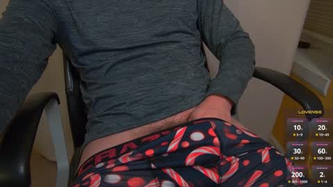 WhteGuy online show from December 15, 4:07 am