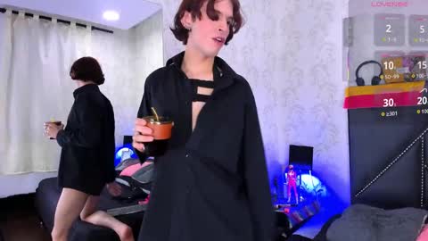 jonny_gilbert online show from September 12, 4:23 am