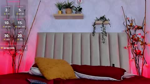 jonny_gilbert online show from February 4, 3:51 pm