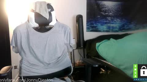 Snapshot of jonnydieston777 chatting on April 28, 12:09 am JonnyDieston online show from April 28, 12:09 am