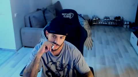 jonnyporn1 online show from October 4, 9:24 pm