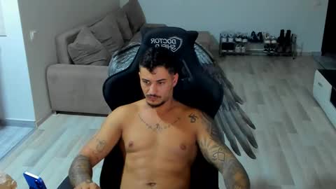 jonnyporn1 online show from October 11, 5:39 am