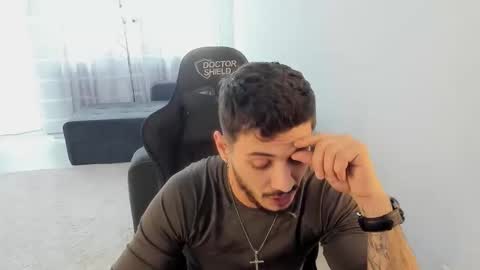 jonnyporn1 online show from February 23, 11:18 am