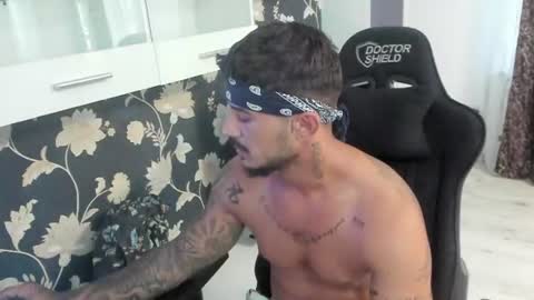 Snapshot of jonnyporn1 chatting on July 20, 7:44 am jonnyporn1 online show from July 20, 7:44 am