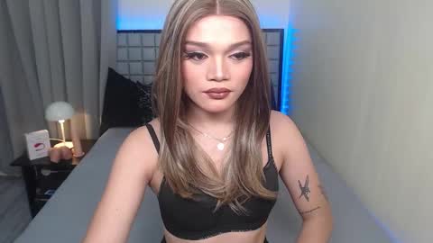 Snapshot of jonnywally123 chatting on January 18, 3:27 pm jonnywally123 online show from January 18, 3:27 pm