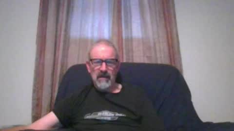 Snapshot of jony_five chatting on January 19, 6:43 pm Jon online show from January 19, 6:43 pm