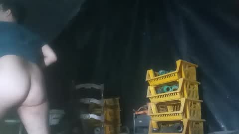 Snapshot of jonytuga90 chatting on September 21, 4:58 am hornypeter online show from September 21, 4:58 am