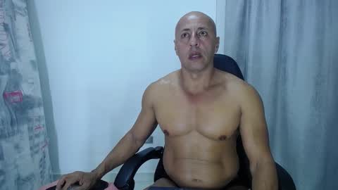 Snapshot of jordan_gomez_ chatting on February 21, 9:13 am Jordan online show from February 21, 9:13 am