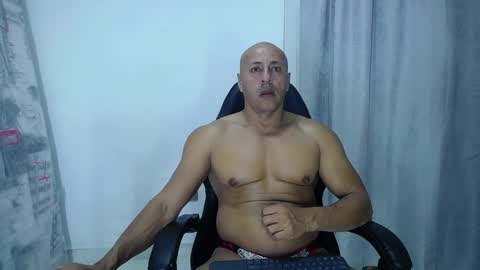 Snapshot of jordan_gomez_ chatting on February 23, 9:11 am Jordan online show from February 23, 9:11 am