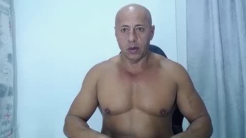 Snapshot of jordan_gomez_ chatting on November 16, 10:48 pm Jordan online show from November 16, 10:48 pm