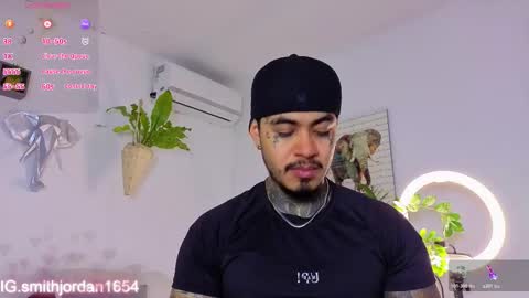 Jordan Smith online show from November 24, 8:41 pm