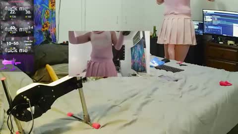 Snapshot of jordanxxx666 chatting on December 17, 2:17 am sissyjolicia online show from December 17, 2:17 am