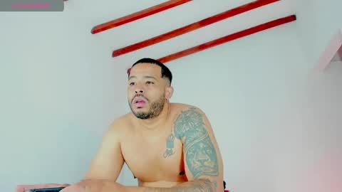 JORGE NARAVEZ online show from April 10, 3:50 pm