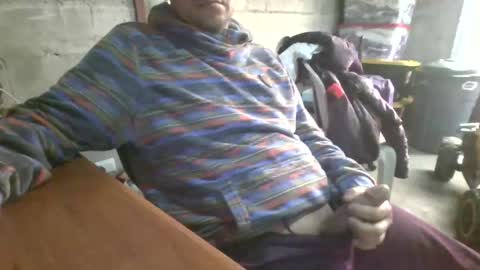 jorgefire0001 online show from December 17, 1:17 pm