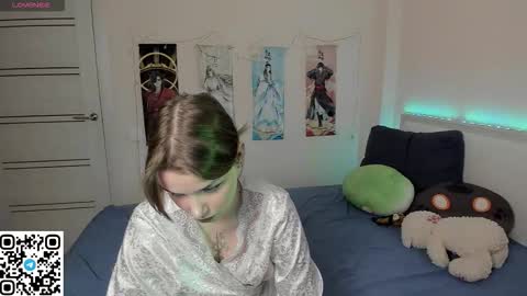 Mila online show from November 28, 3:53 am