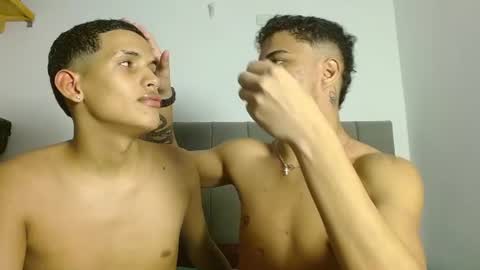 JOSE AND DANIEL online show from July 1, 4:47 am
