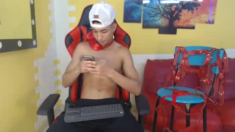 jose_sexycumm online show from December 3, 7:44 pm
