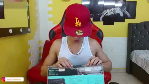 jose_sexycumm online show from November 20, 7:24 pm