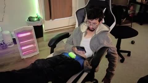 Josef online show from April 1, 10:51 pm