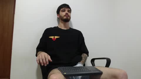 Snapshot of joseh0se chatting on April 5, 6:21 am alejandro online show from April 5, 6:21 am