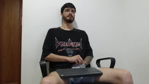 Snapshot of joseh0se chatting on April 11, 8:51 am alejandro online show from April 11, 8:51 am