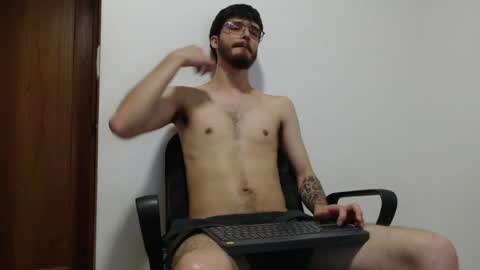Snapshot of joseh0se chatting on April 23, 3:52 am alejandro online show from April 23, 3:52 am