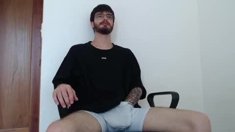 Snapshot of joseh0se chatting on April 23, 2:41 pm alejandro online show from April 23, 2:41 pm