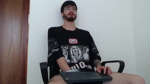 Snapshot of joseh0se chatting on April 24, 2:52 pm alejandro online show from April 24, 2:52 pm