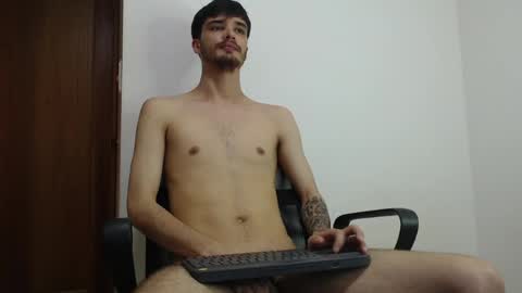 Snapshot of joseh0se chatting on May 29, 8:51 pm alejandro online show from May 29, 8:51 pm