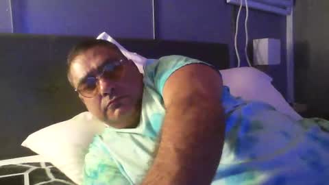 josehosebb online show from January 19, 11:21 pm