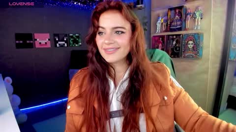 Snapshot of joselynsweet chatting on October 30, 8:09 pm Sofia Garcia online show from October 30, 8:09 pm