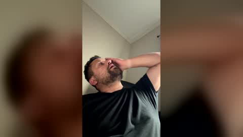 josemin1089 online show from April 28, 9:09 pm