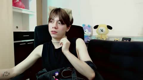 Snapshot of joseon_cute chatting on April 7, 8:53 pm joseon_cute online show from April 7, 8:53 pm