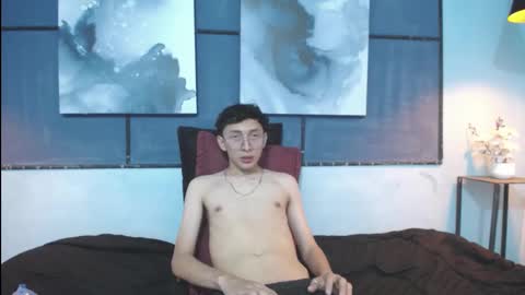 Snapshot of josep_latin_18 chatting on December 21, 9:36 pm josep_latin_18 online show from December 21, 9:36 pm