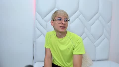 Snapshot of joseph_brown_ chatting on December 7, 10:34 am JOSEPH BROWN online show from December 7, 10:34 am