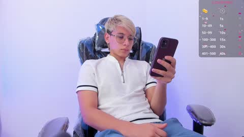 Snapshot of joseph_brown_ chatting on December 31, 12:57 pm JOSEPH BROWN online show from December 31, 12:57 pm