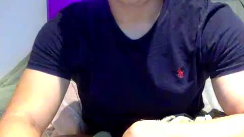 joshasian0713 online show from December 4, 11:19 am