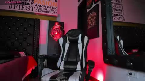 joshmiller___ online show from July 4, 11:49 am