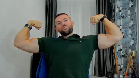 joshuamuscle69 online show from January 21, 5:27 am