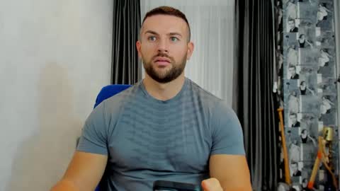 joshuamuscle69 online show from February 2, 5:10 am