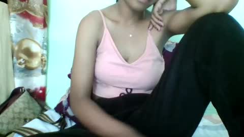 Snapshot of josianealy chatting on March 9, 10:41 am josianealy online show from March 9, 10:41 am