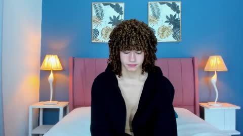 Snapshot of joss_shellby chatting on February 2, 9:46 pm joss_shellby online show from February 2, 9:46 pm