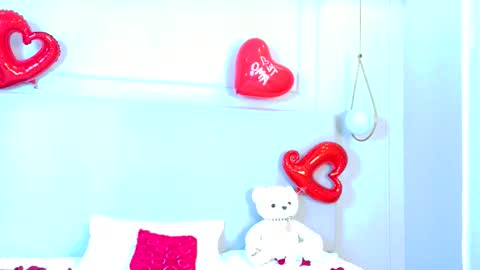 Snapshot of josselynbrown chatting on February 14, 11:40 am Joss online show from February 14, 11:40 am