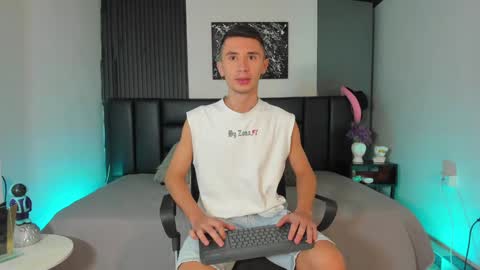 Snapshot of jota_stevensxx chatting on January 12, 11:39 am Jota Stivens online show from January 12, 11:39 am