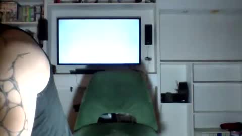 Snapshot of jotarojas1 chatting on April 10, 5:23 am jotarojas1 online show from April 10, 5:23 am