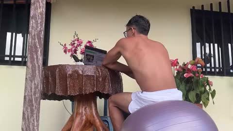 Im Jouliano online show from November 13, 8:52 pm