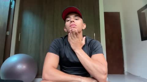 Im Jouliano online show from November 29, 8:34 pm