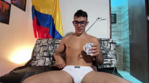 Im Jouliano online show from January 6, 9:29 pm