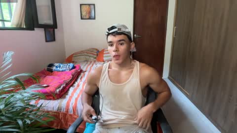 Im Jouliano online show from April 3, 10:08 pm