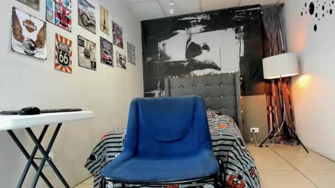 jouls_ online show from March 3, 7:58 am